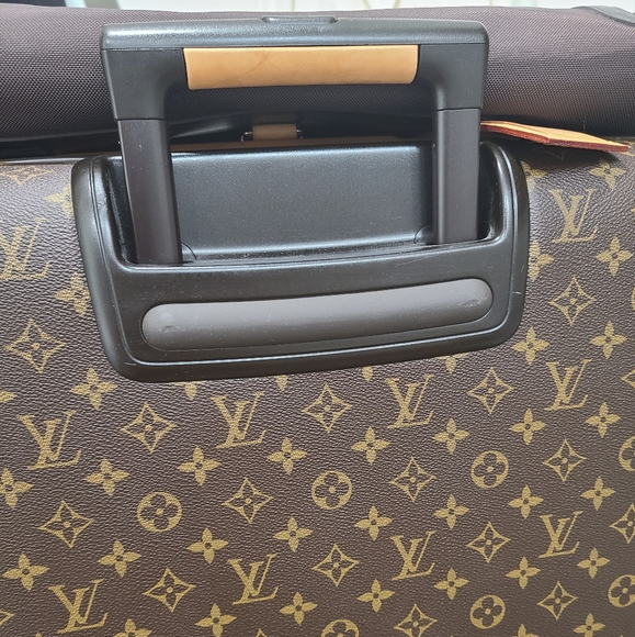 Louis Vuitton Pegase 65 Luggage Suitcase - Picture 14 of 16